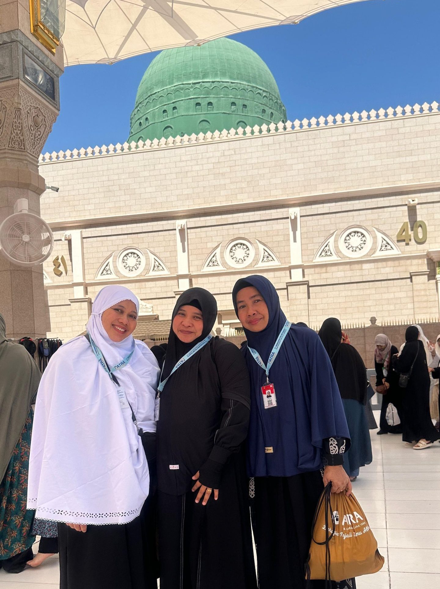 Umroh 12 Hari bersama travel umroh Artha Travelindo Madani